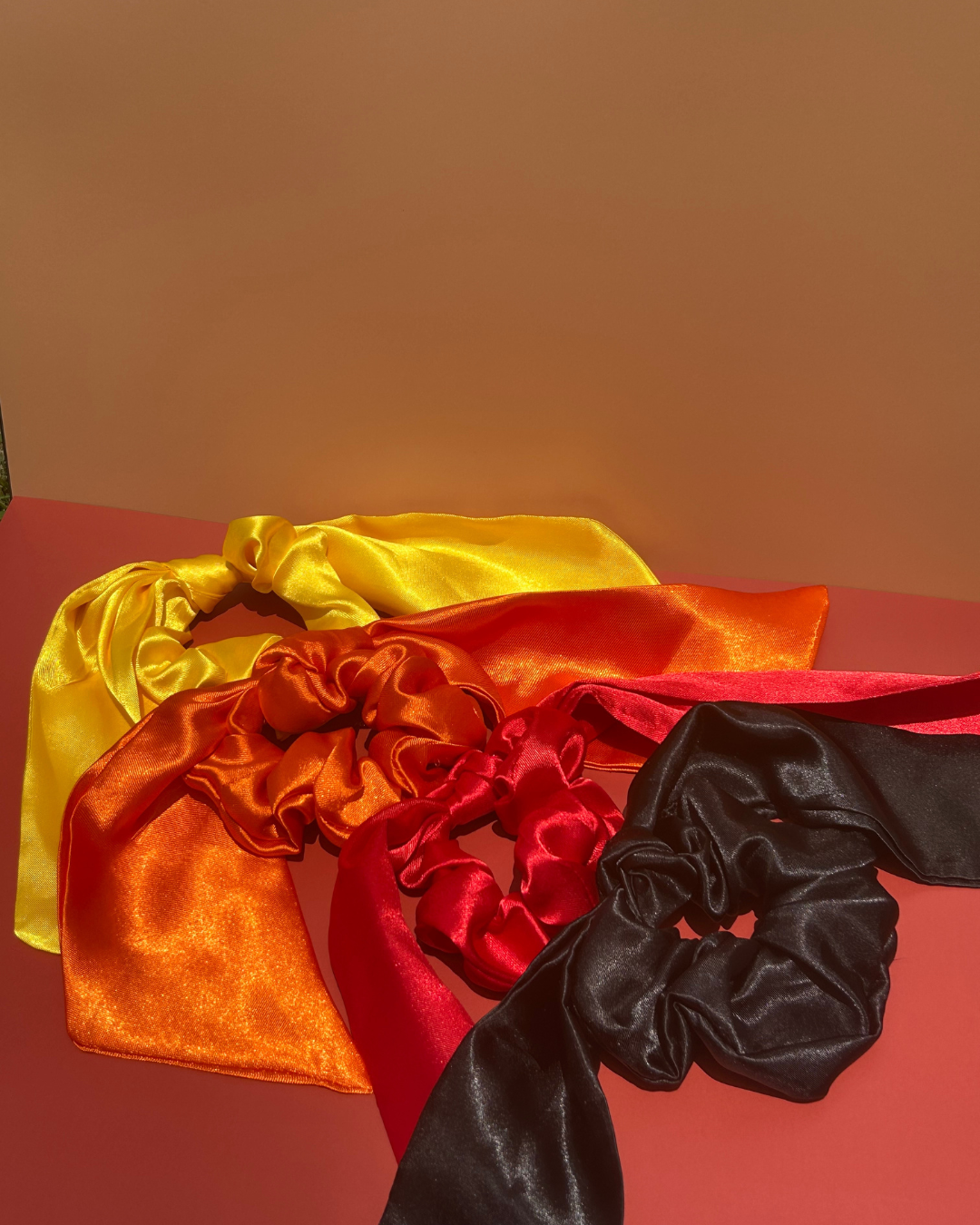 Versa Scrunchie -Joy